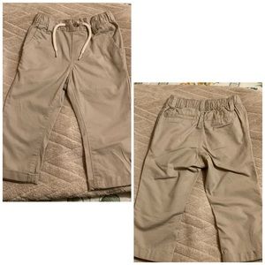 Old navy relaxed khaki